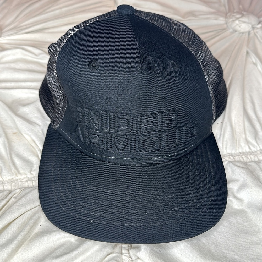 Under Armour youth baseball cap